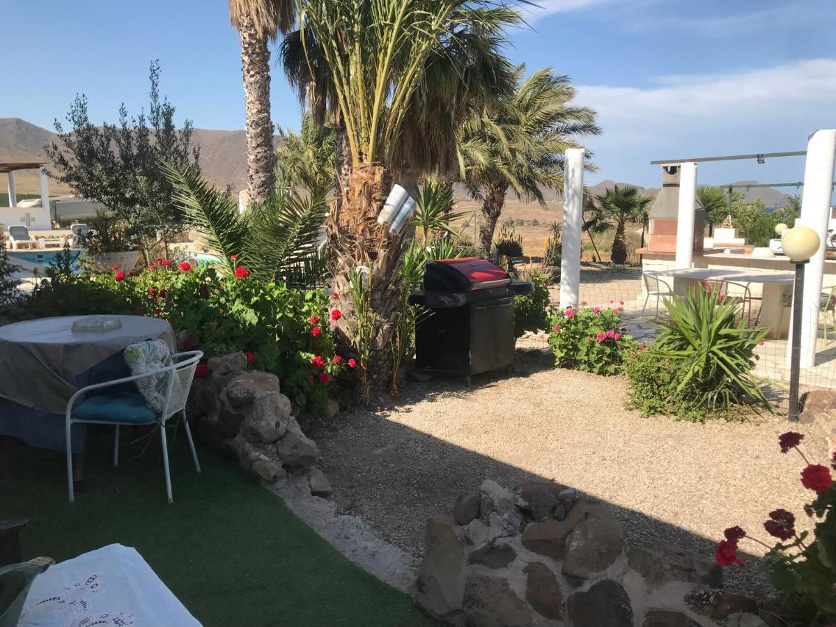Bungalows & Estudios Los Escullos Almería Eksteriør billede
